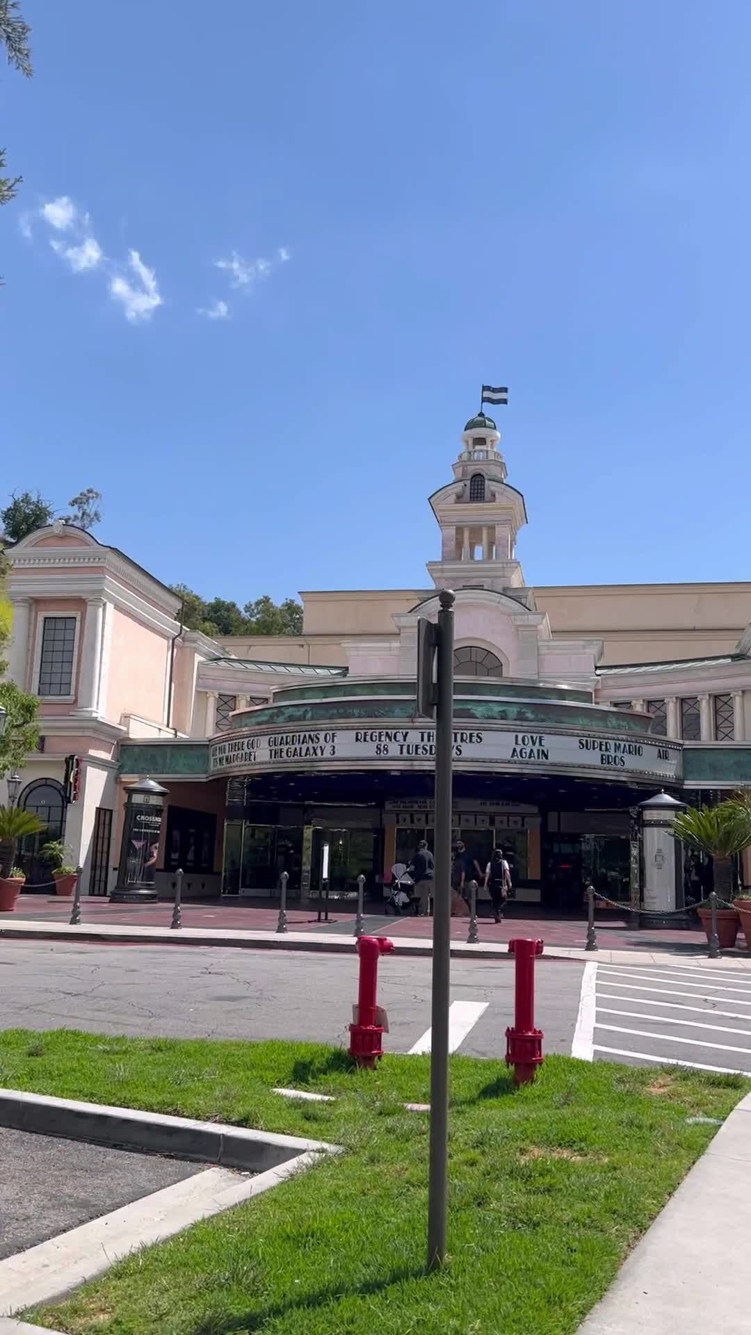 The Commons at Calabasas