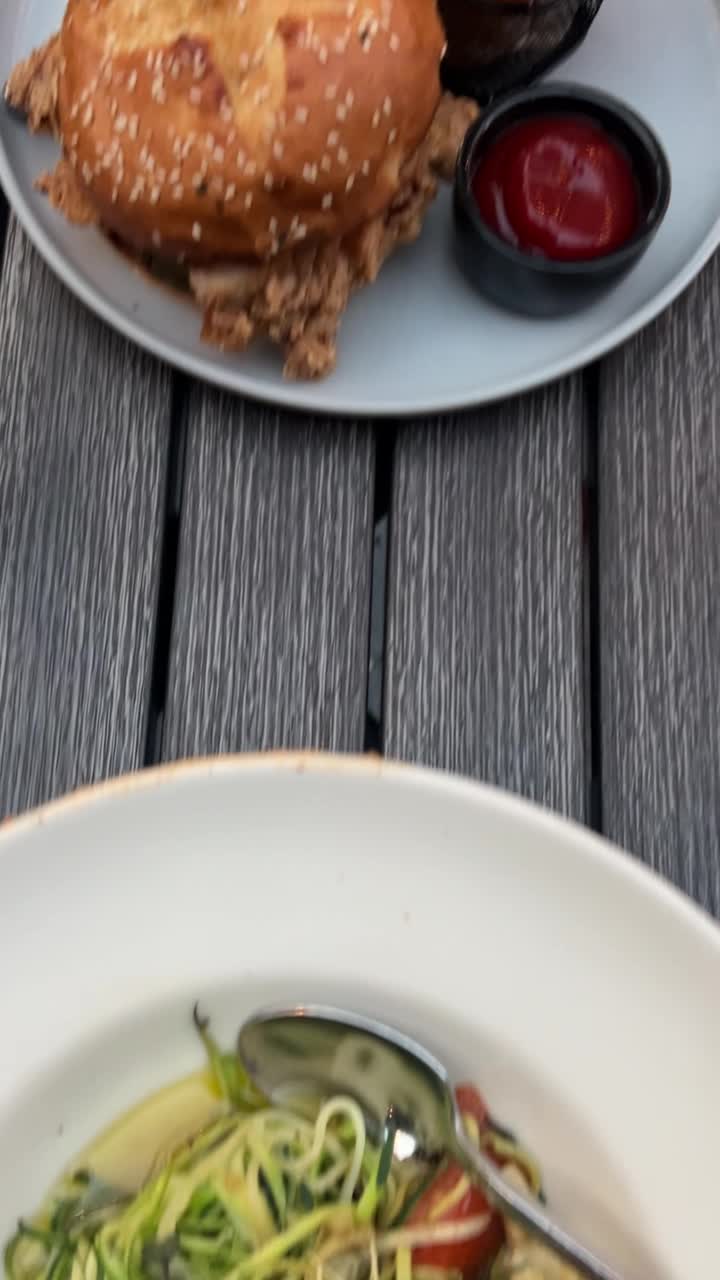 Video review of Sparrow