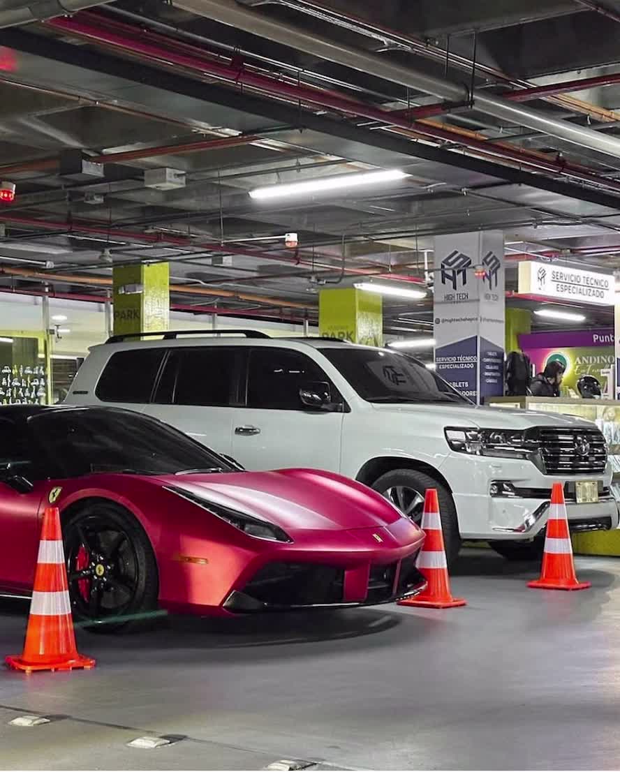 Video review of Centro Comercial Andino