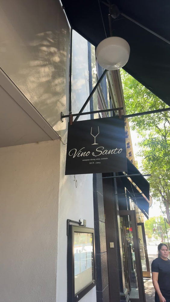 Vino Santo Bistro