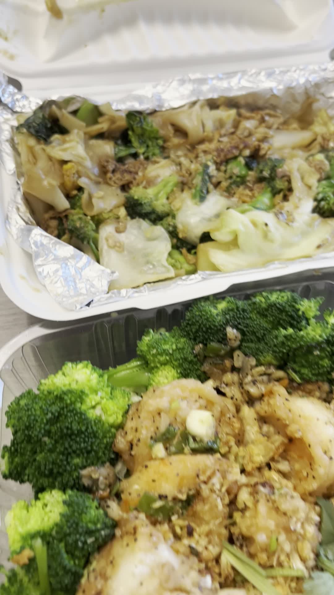 Video review of Toomie's Thai Cuisine