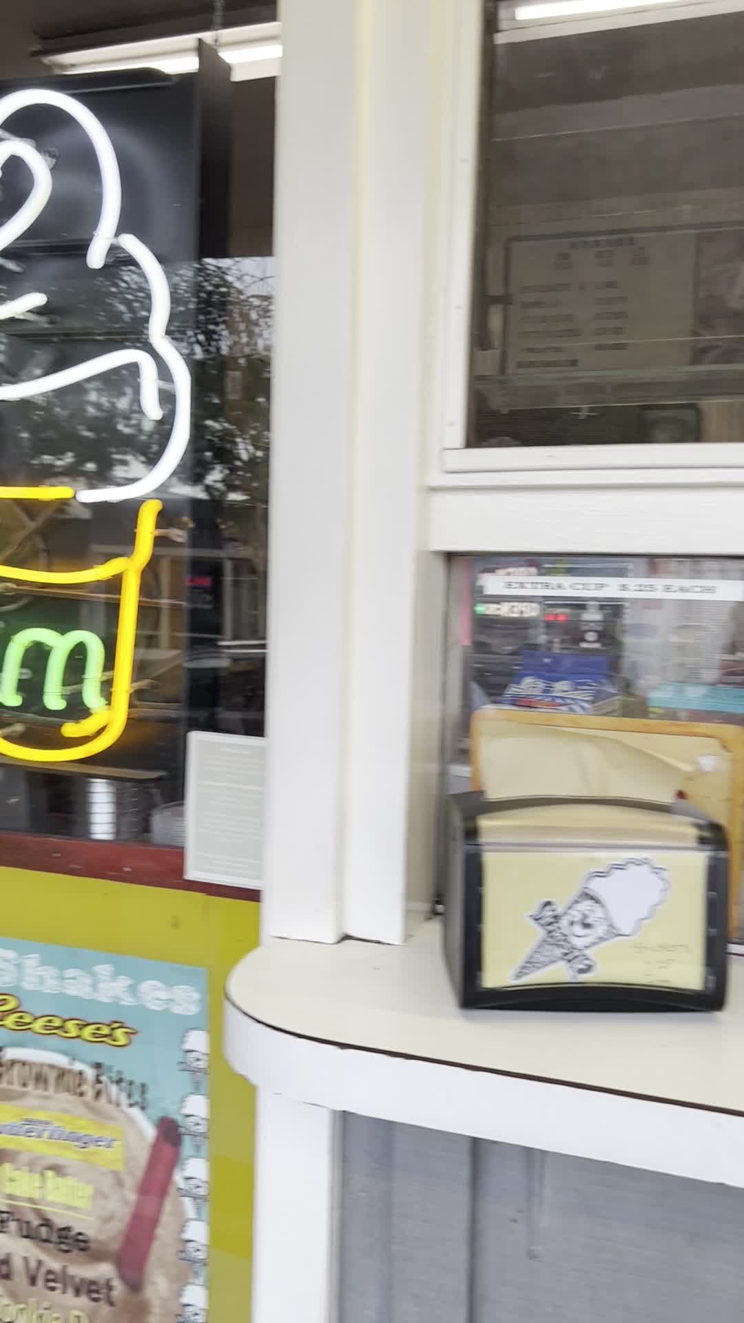 Video review of Mr. Frostie