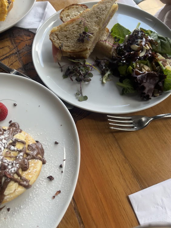 Ganso & Castor, Café De Museo