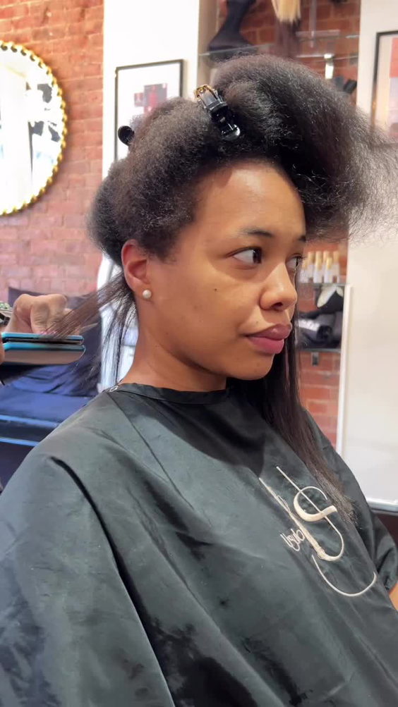 Ursula Stephen The Salon