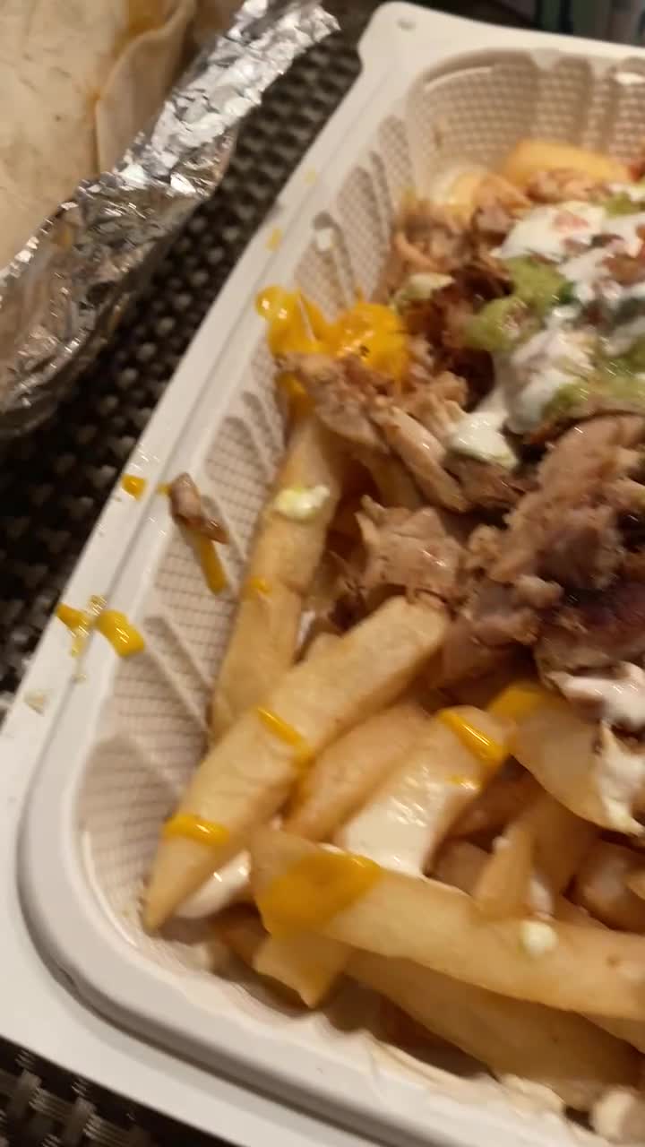 Video review of La Victoria Taqueria