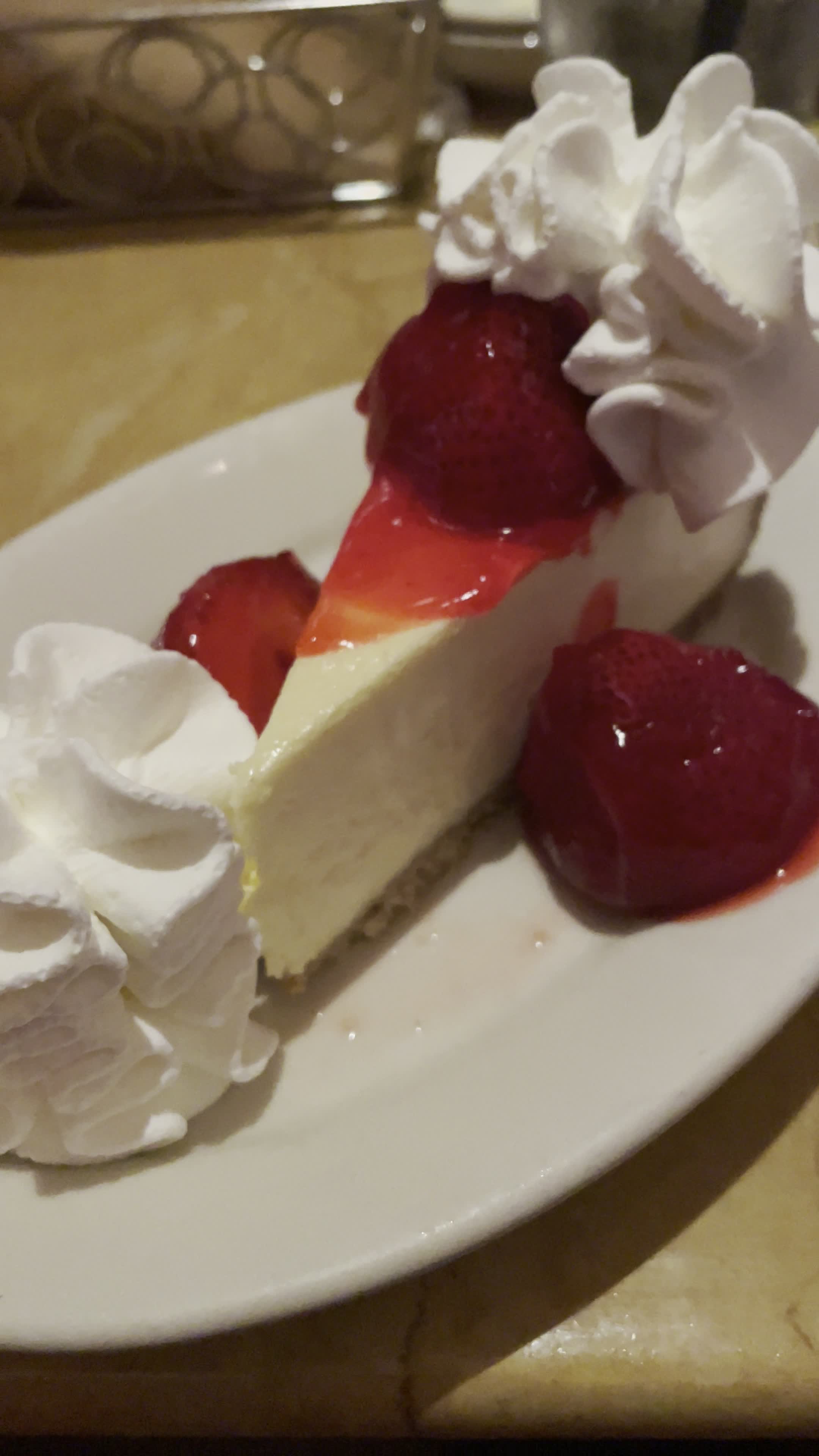 Video review of The Cheesecake Factory