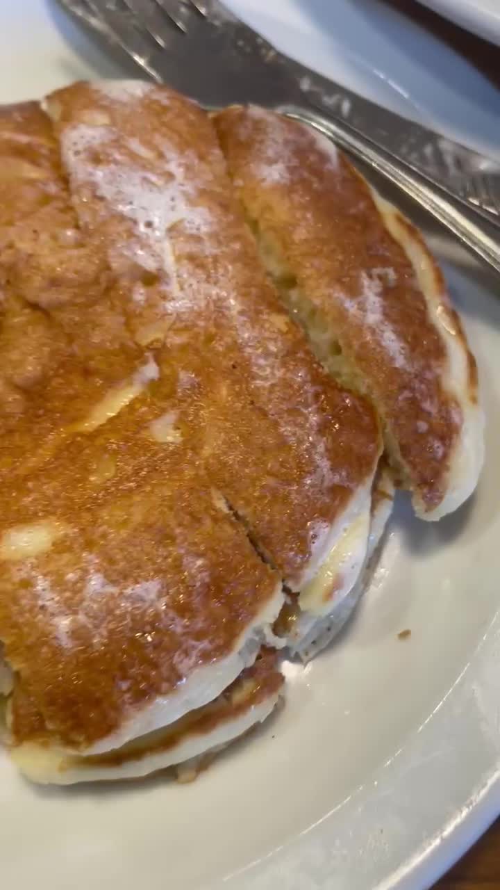 Video review of Denny's