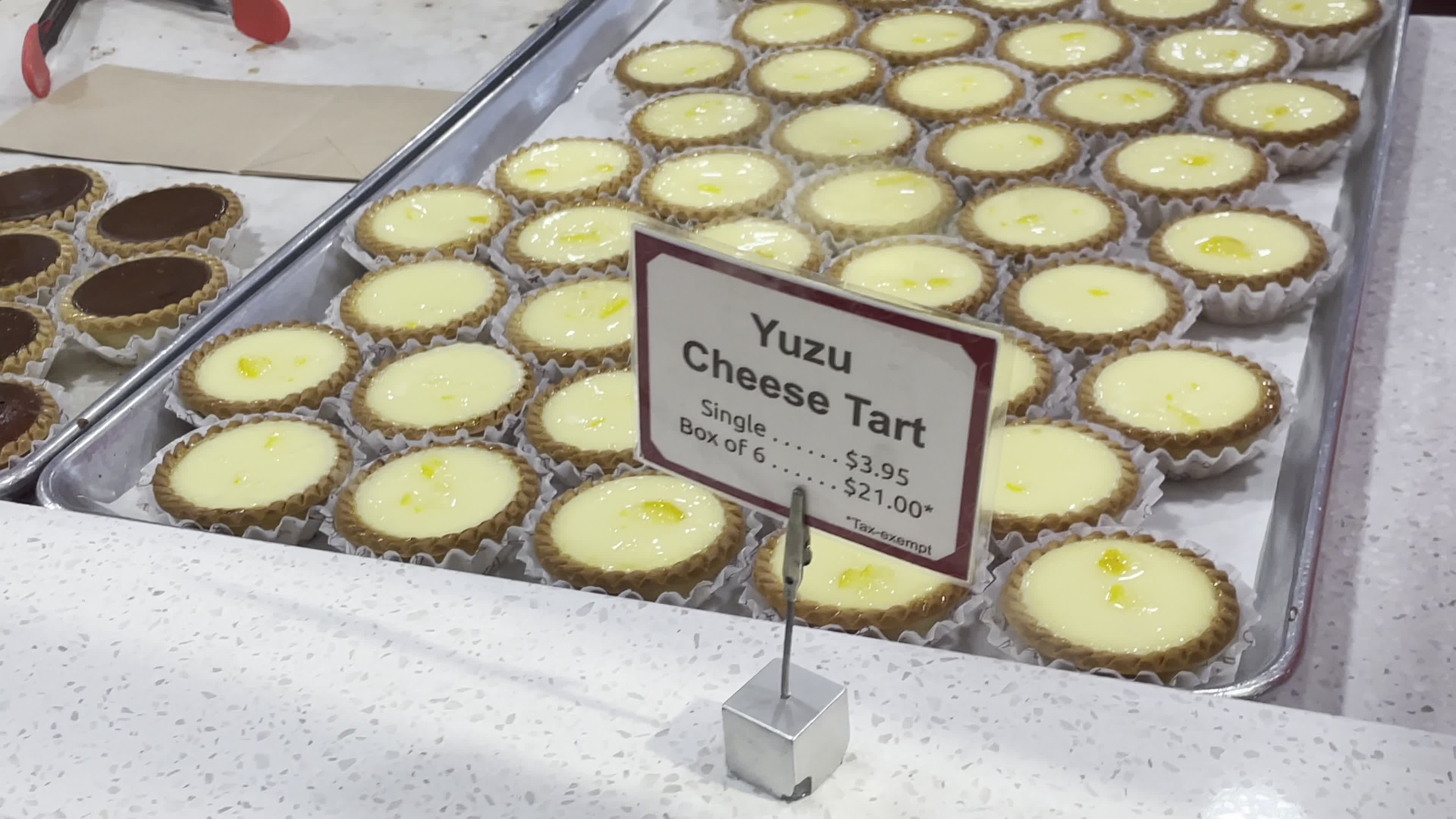 Video review of Uncle Tetsu's Japanese Cheesecake
