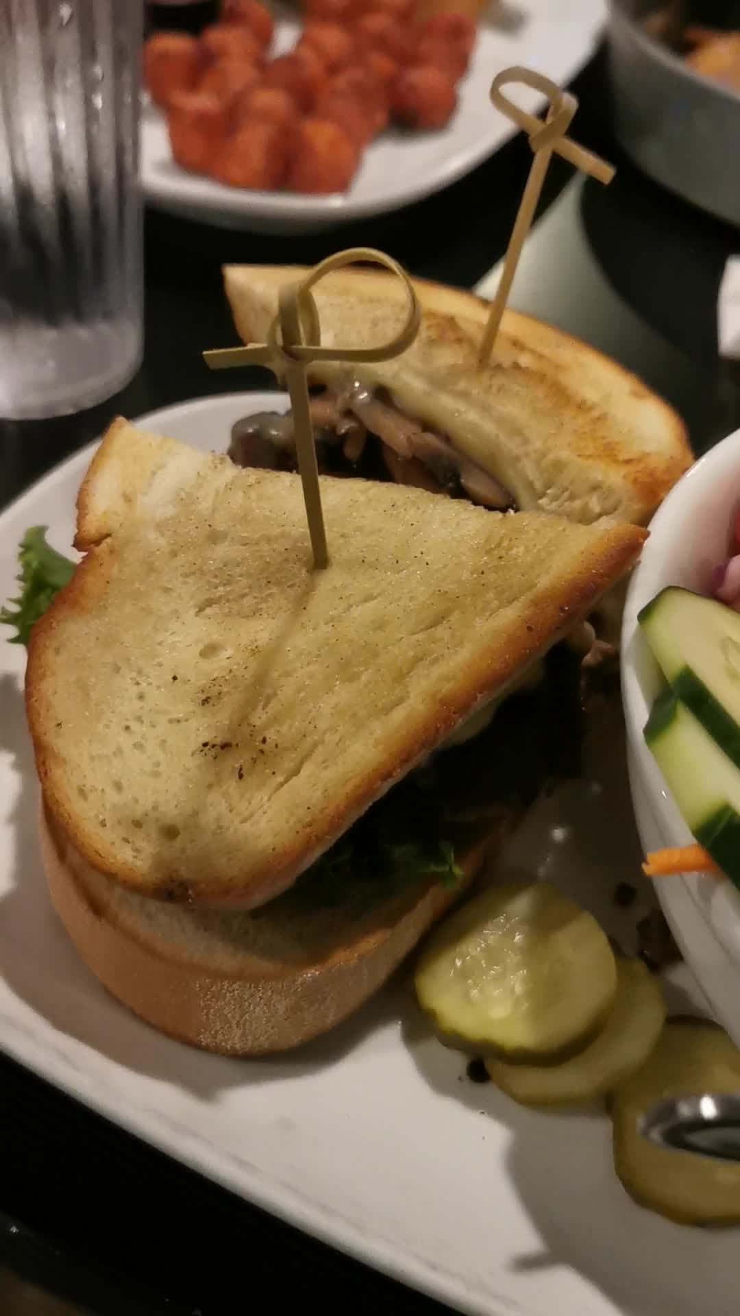 Martin's Downtown Bar and Grill