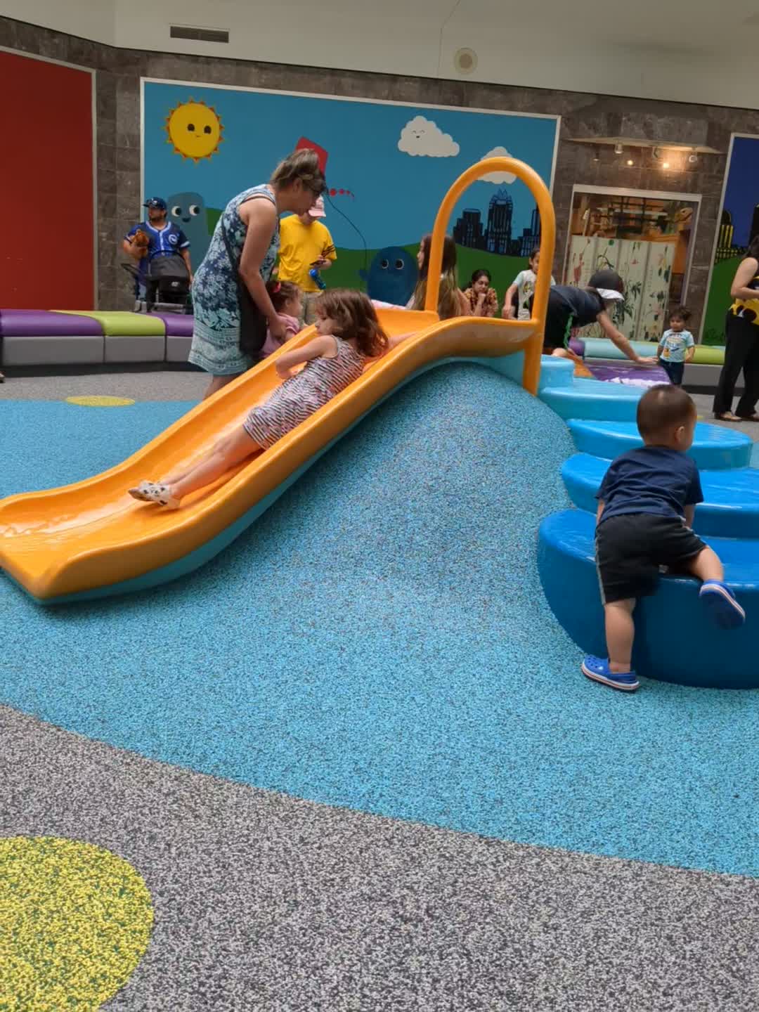 Video review of Lakeline Mall