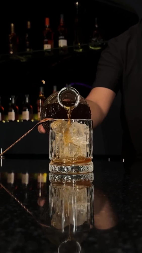 W Bar & Lounge