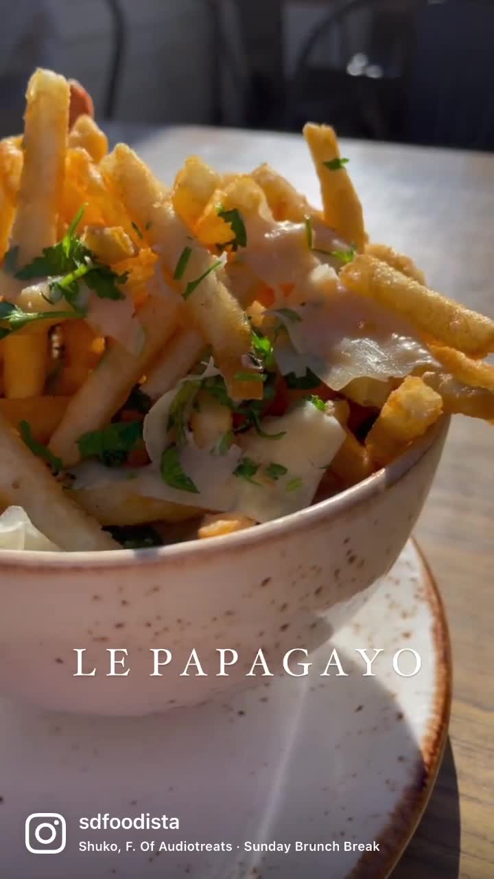 Video review of Le Papagayo