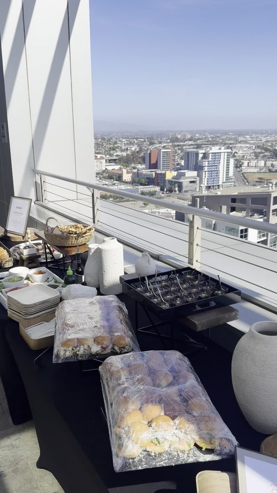 Ultimate Skybox at DiamondView Tower