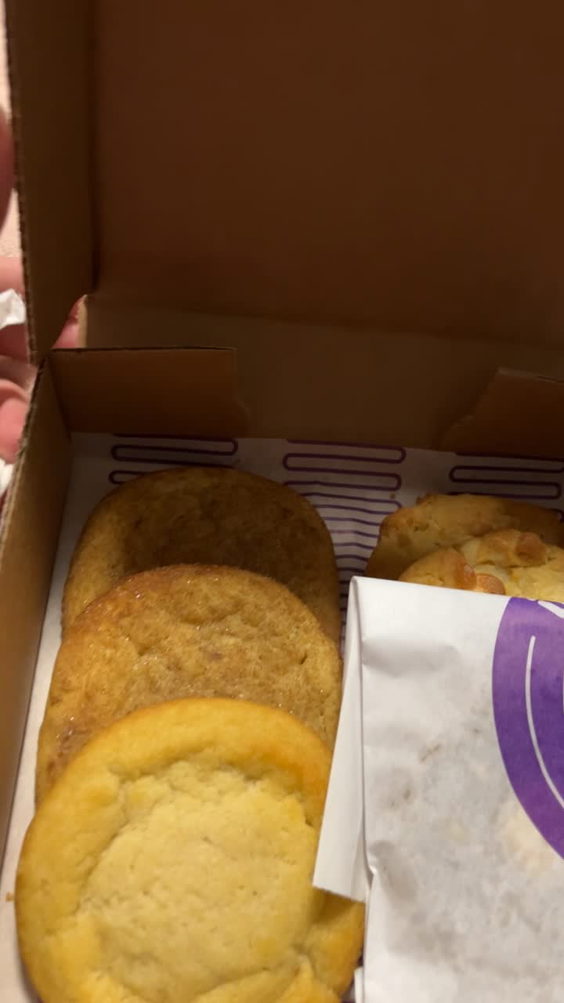 Insomnia Cookies