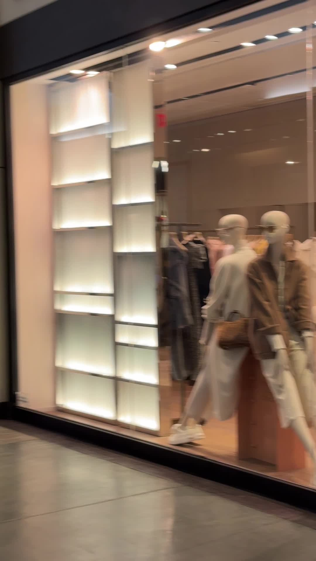 Max Mara Stanford Shopping Center Palo Alto