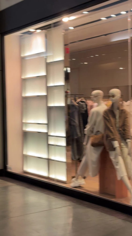 Max Mara Stanford Shopping Center Palo Alto