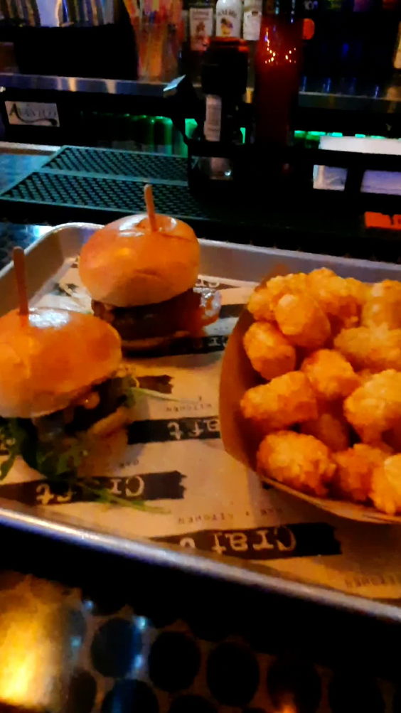 Craft Bar + Kitchen