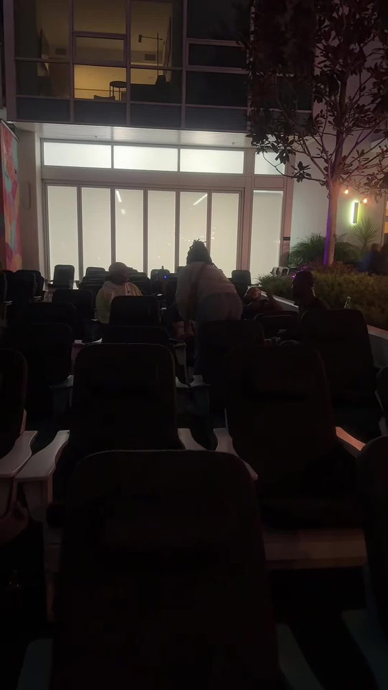 LEVEL - Rooftop Cinema Club