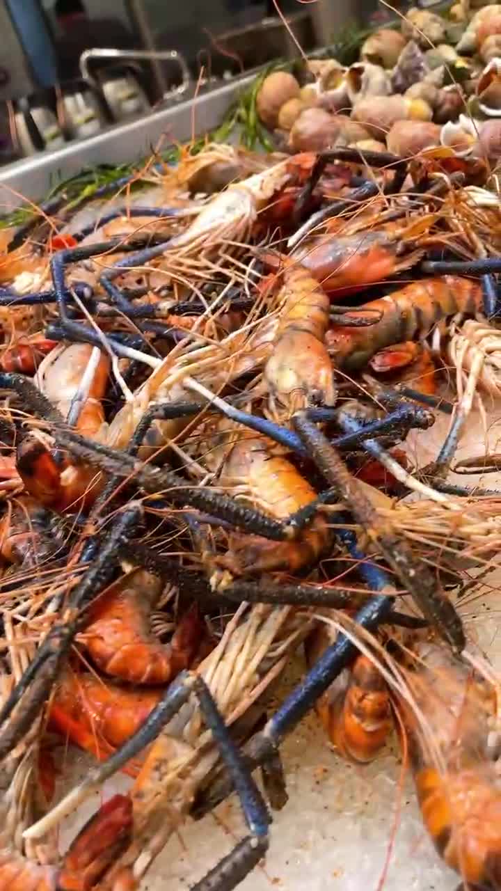 Video review of Bacchanal Buffet