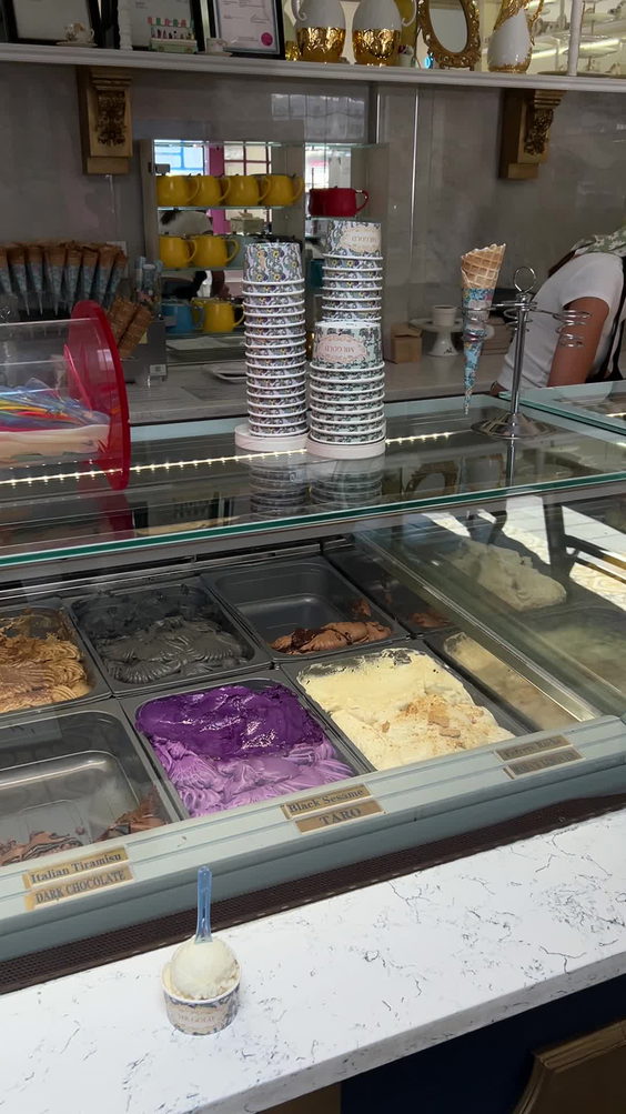 Mr.Gold's Gelato