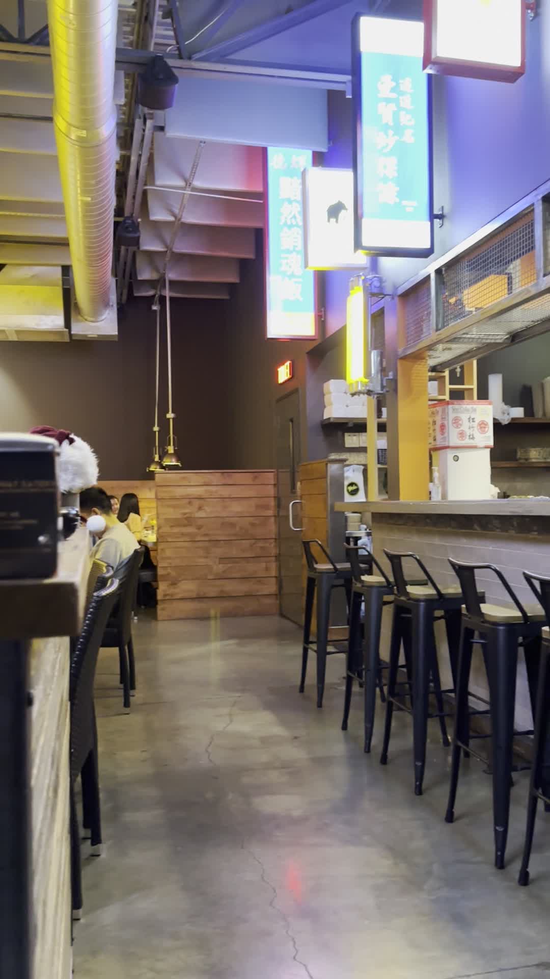 Video review of Phat Eatery