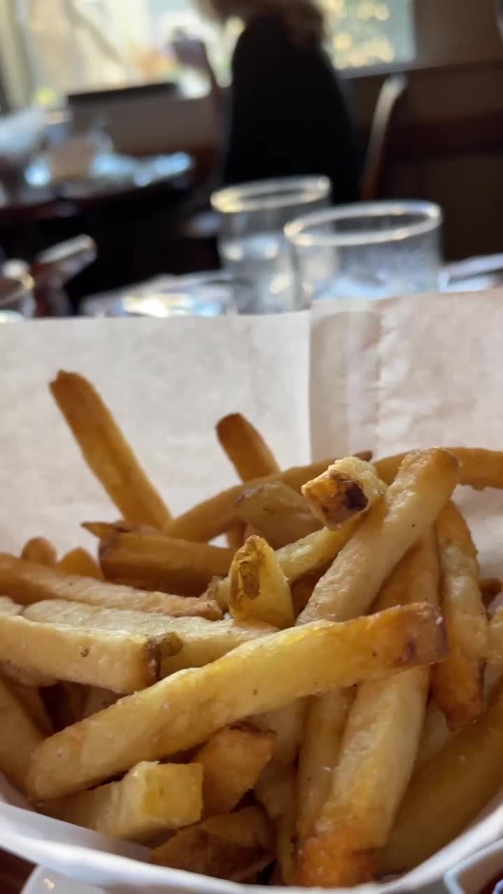 Video review of John Howie Steak