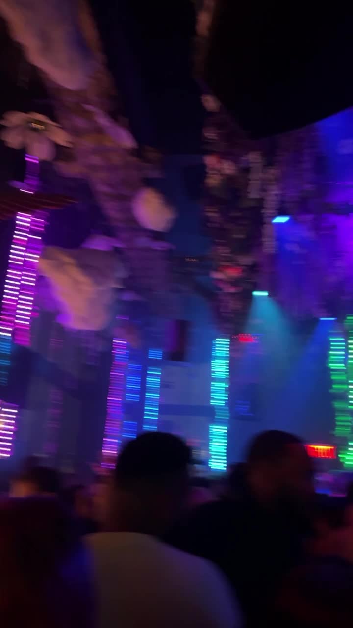 Somewhere Nowhere NYC - Lounge, Nightclub & Rooftop Pool