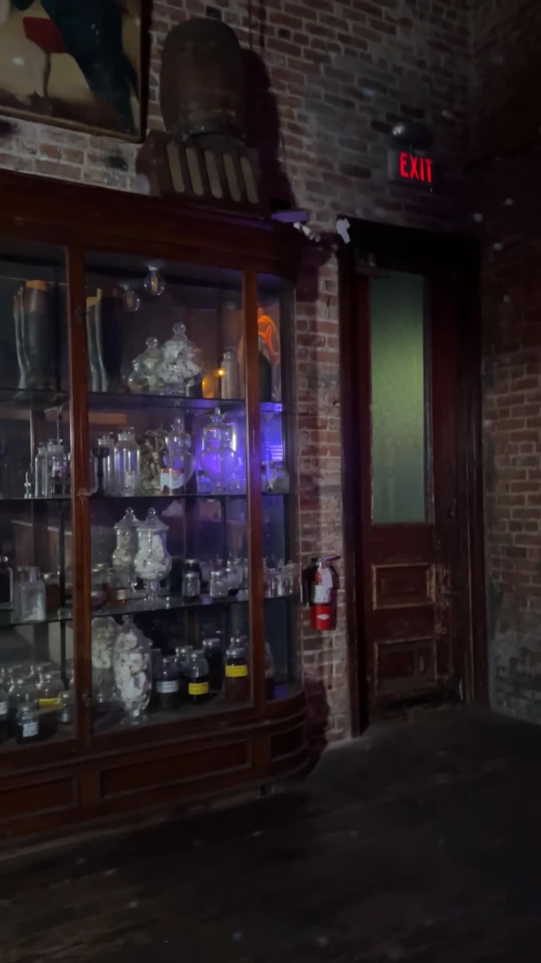 Video review of Sassafras Saloon