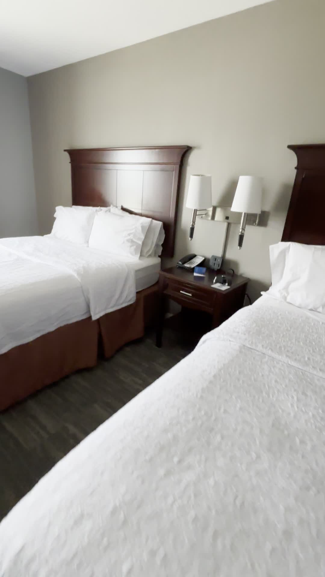 Hampton Inn & Suites