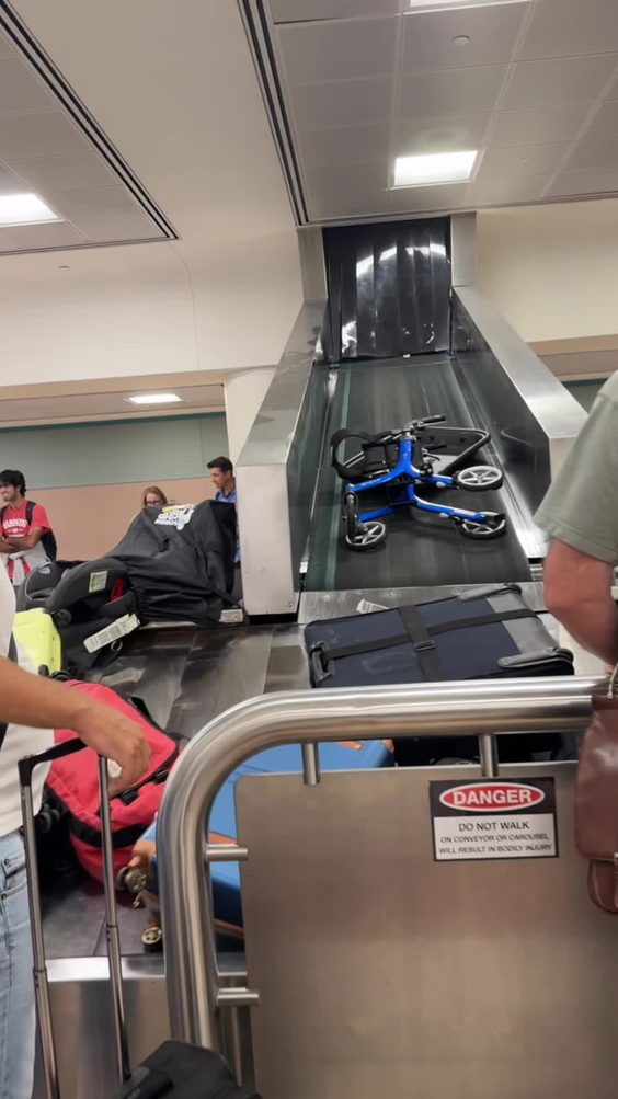Phoenix Sky Harbor International Airport, Paging Airline Passengers