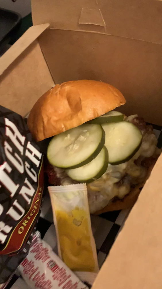 Burger Dive