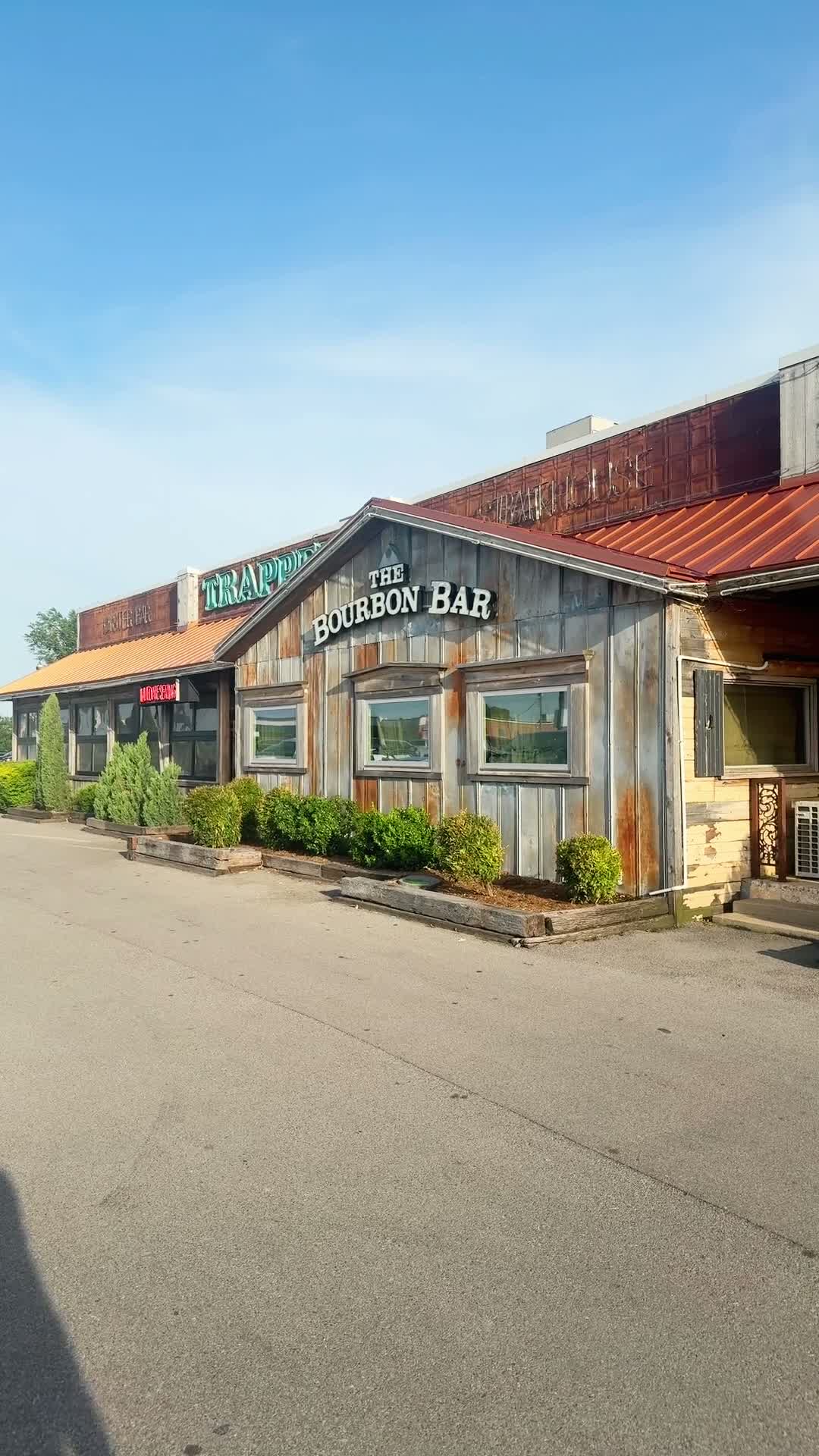 Video review of Trapper's Fishcamp & Grill