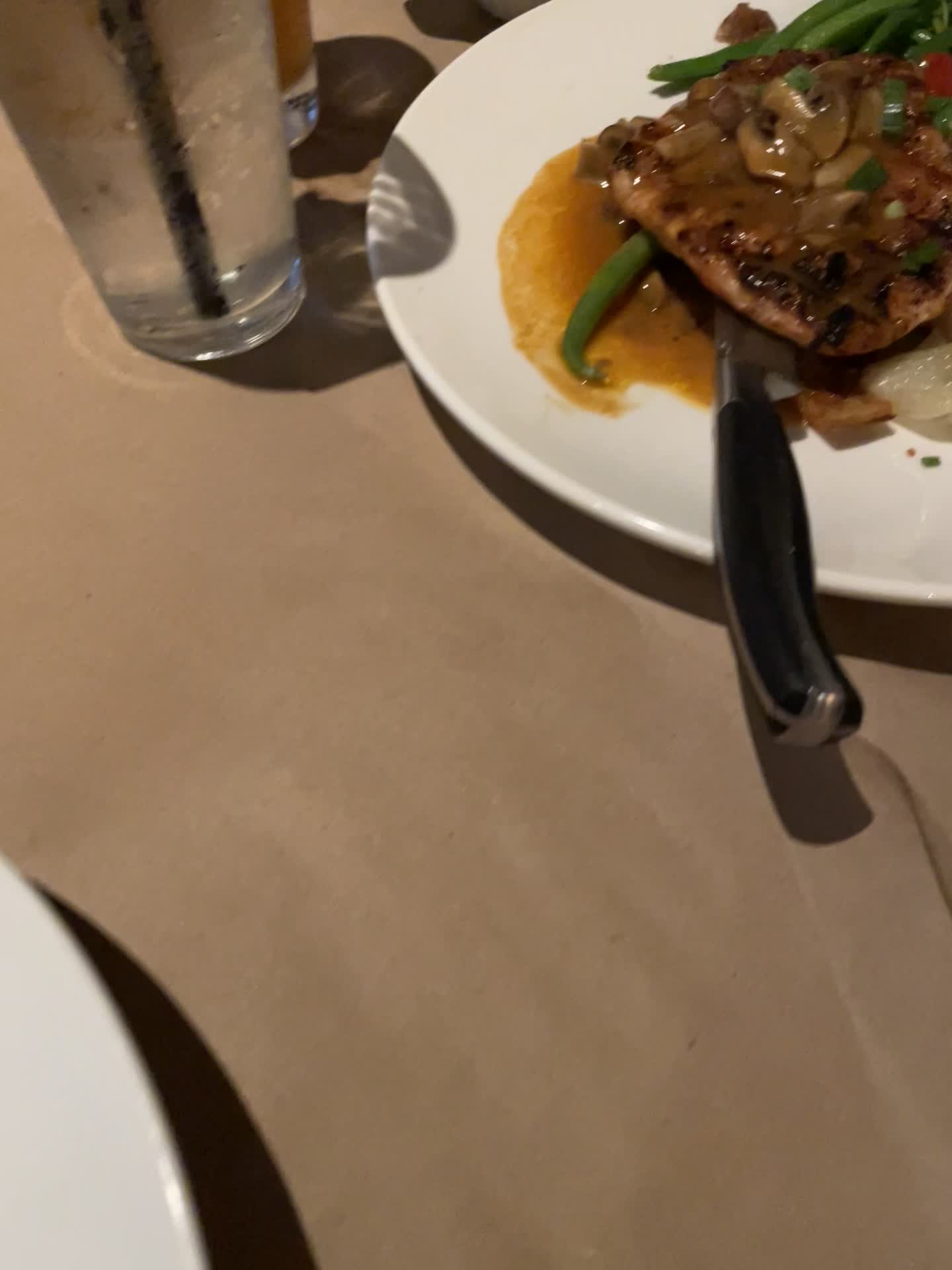 Video review of Jack Astor's Bar & Grill