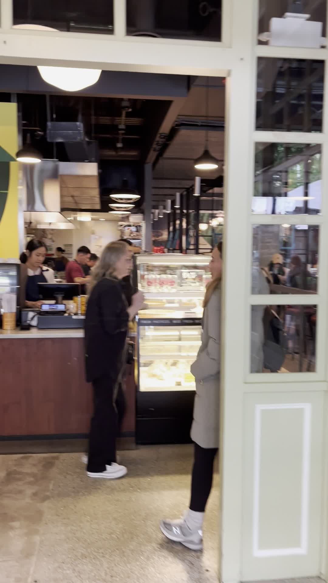Video review of Ba Bar