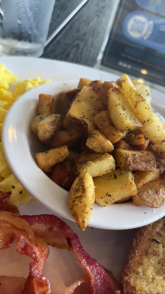 Grits & Eggs Breakfast Kitchen