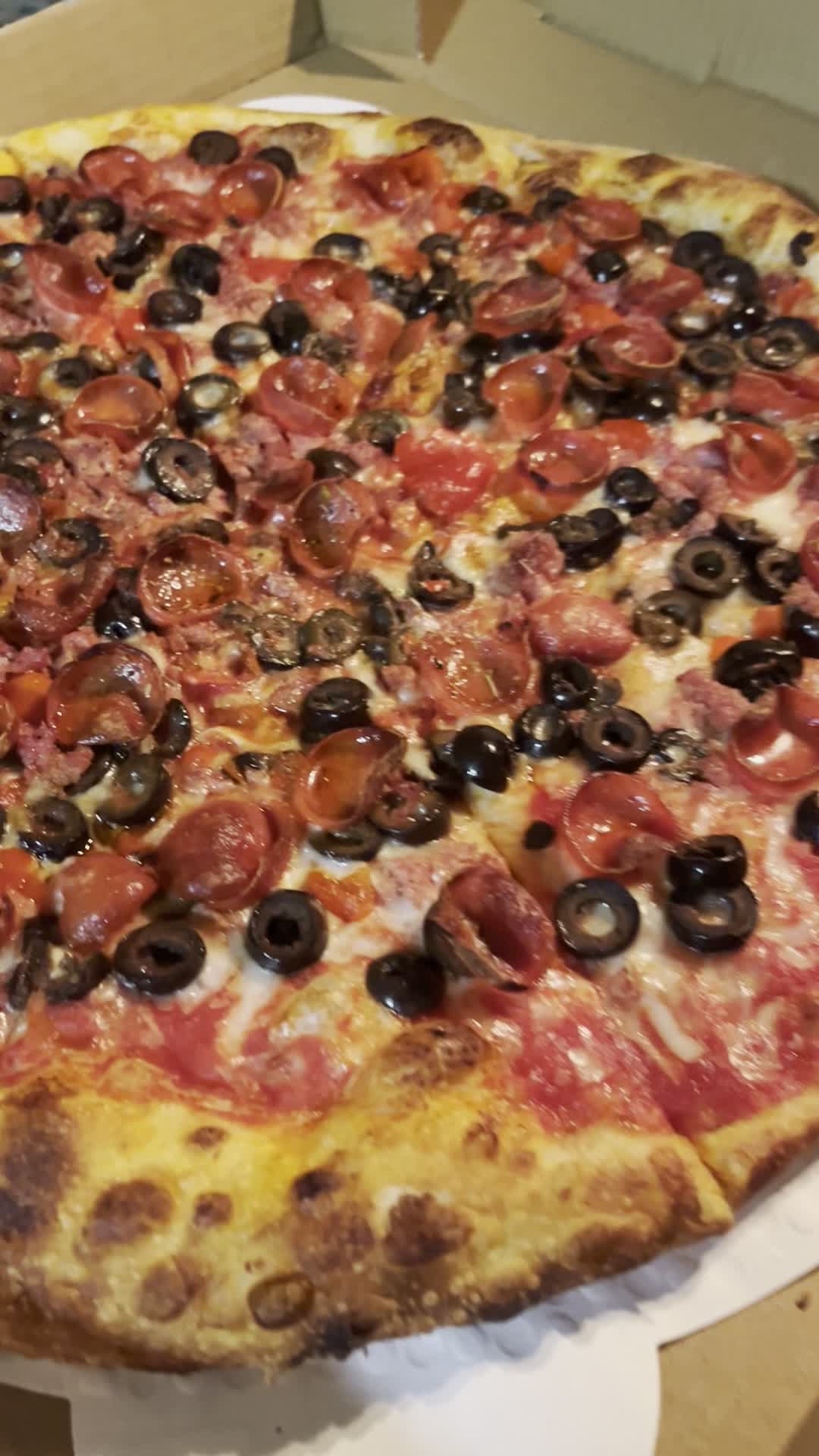 Video review of Bluebird Pizzeria