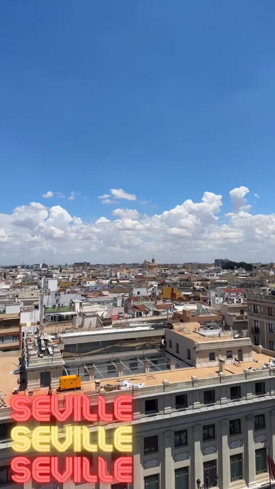 Querencia de Sevilla, Autograph Collection