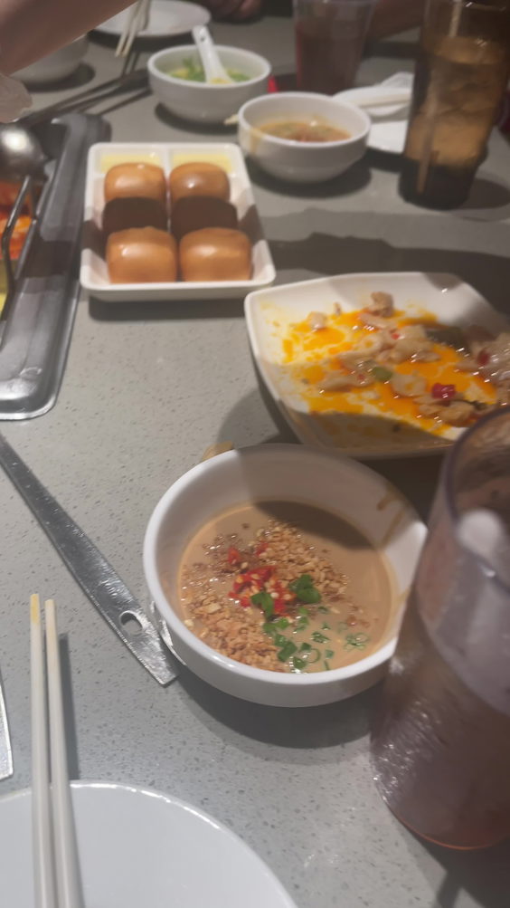 Haiddllao Hot Pot 海底捞火锅