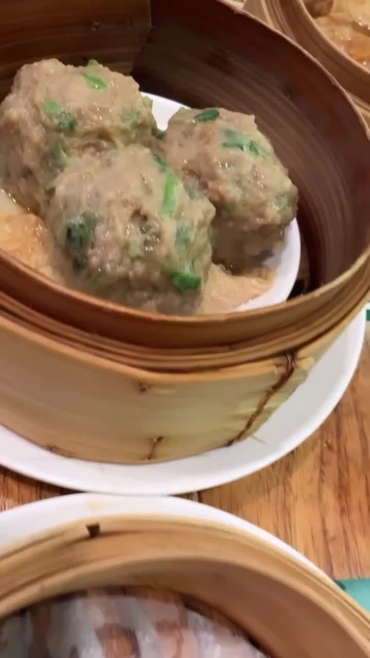 Video review of Tim Ho Wan