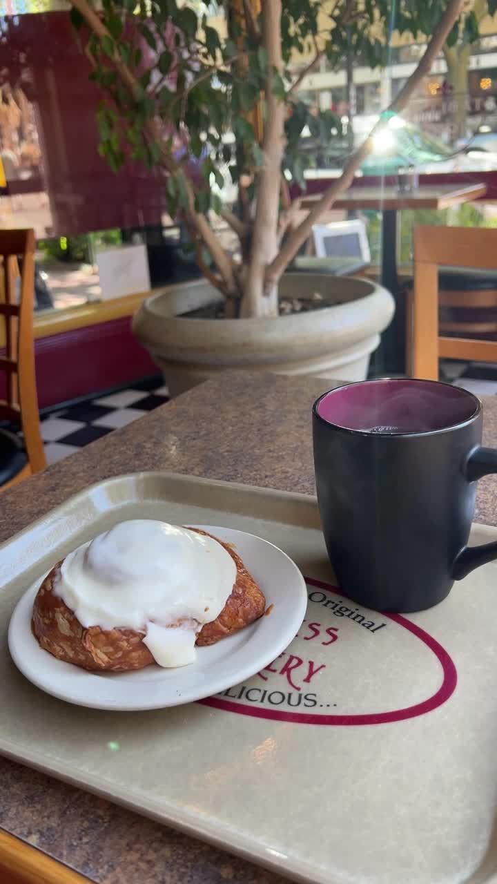 Video review of Goose Feathers Cafe & Bakery