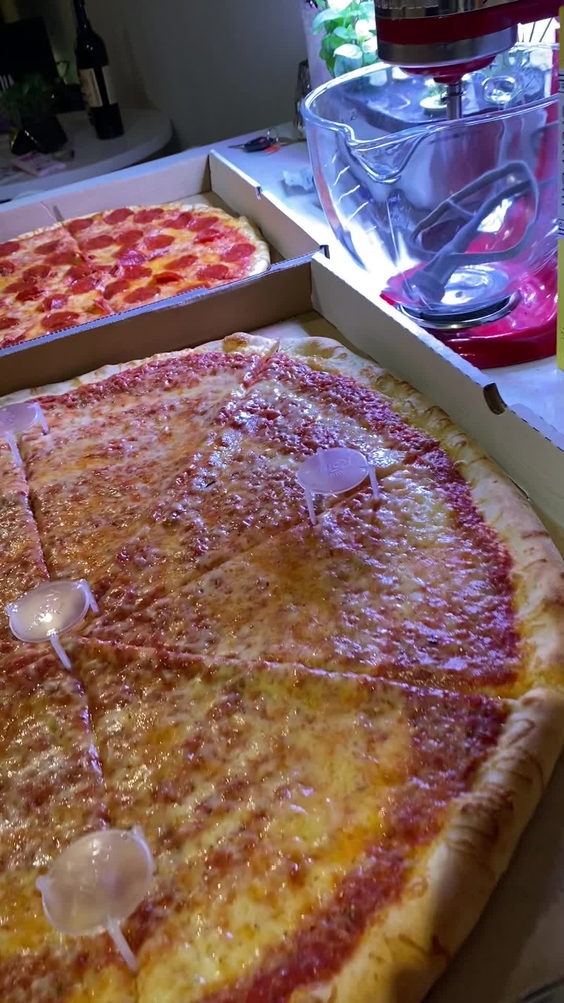 Cosmo's Pizza