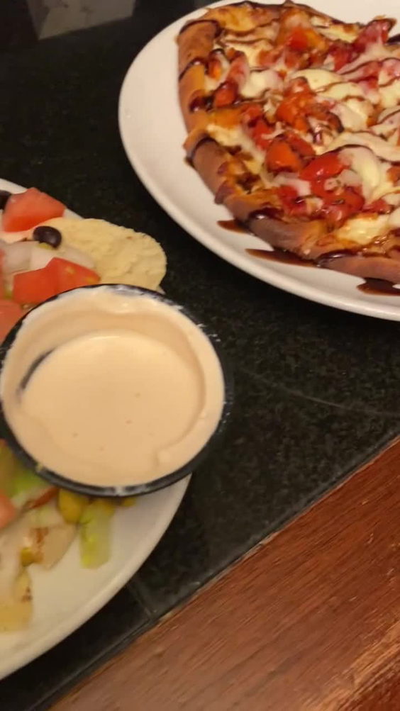 TJ's Pub