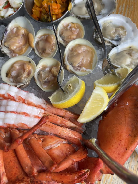 Hank's Oyster Bar