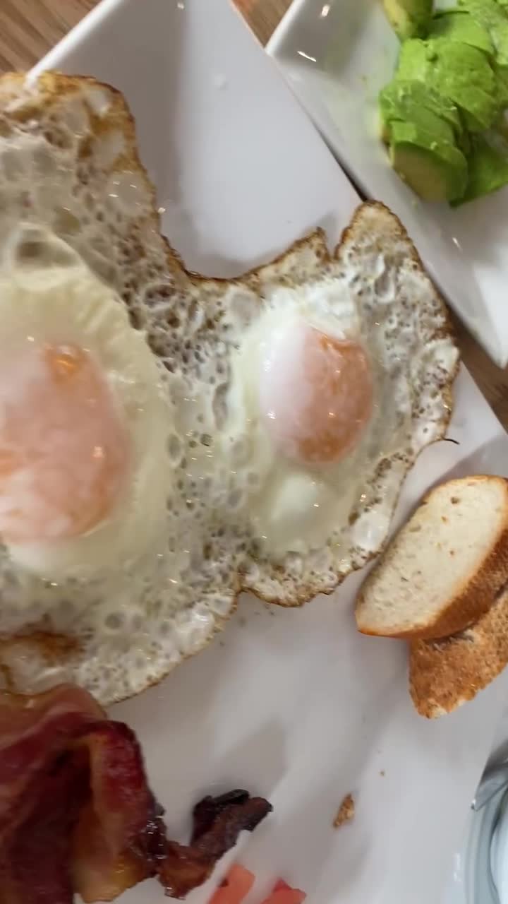 Artisan Kitchen & Bar