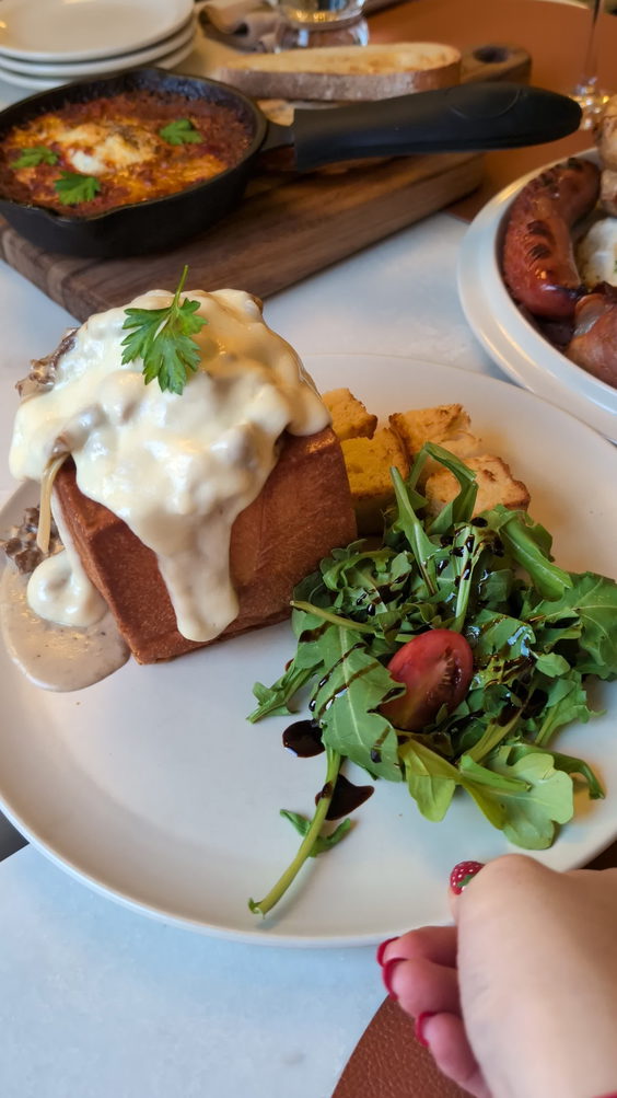 Newport Cafe