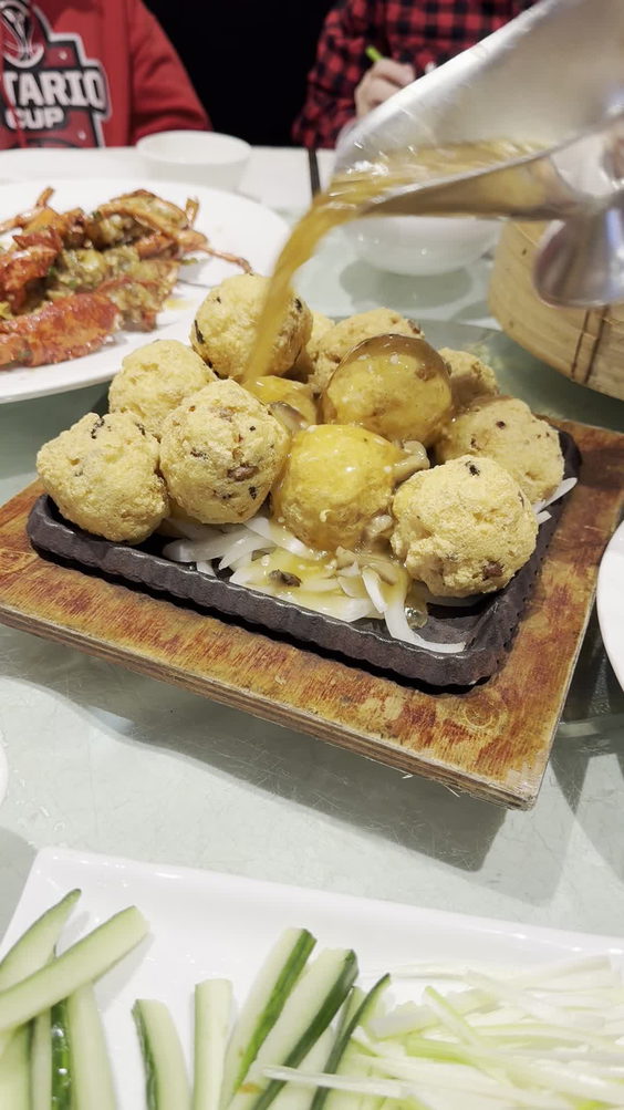 John's Chinese BBQ Restaurant 敍香園