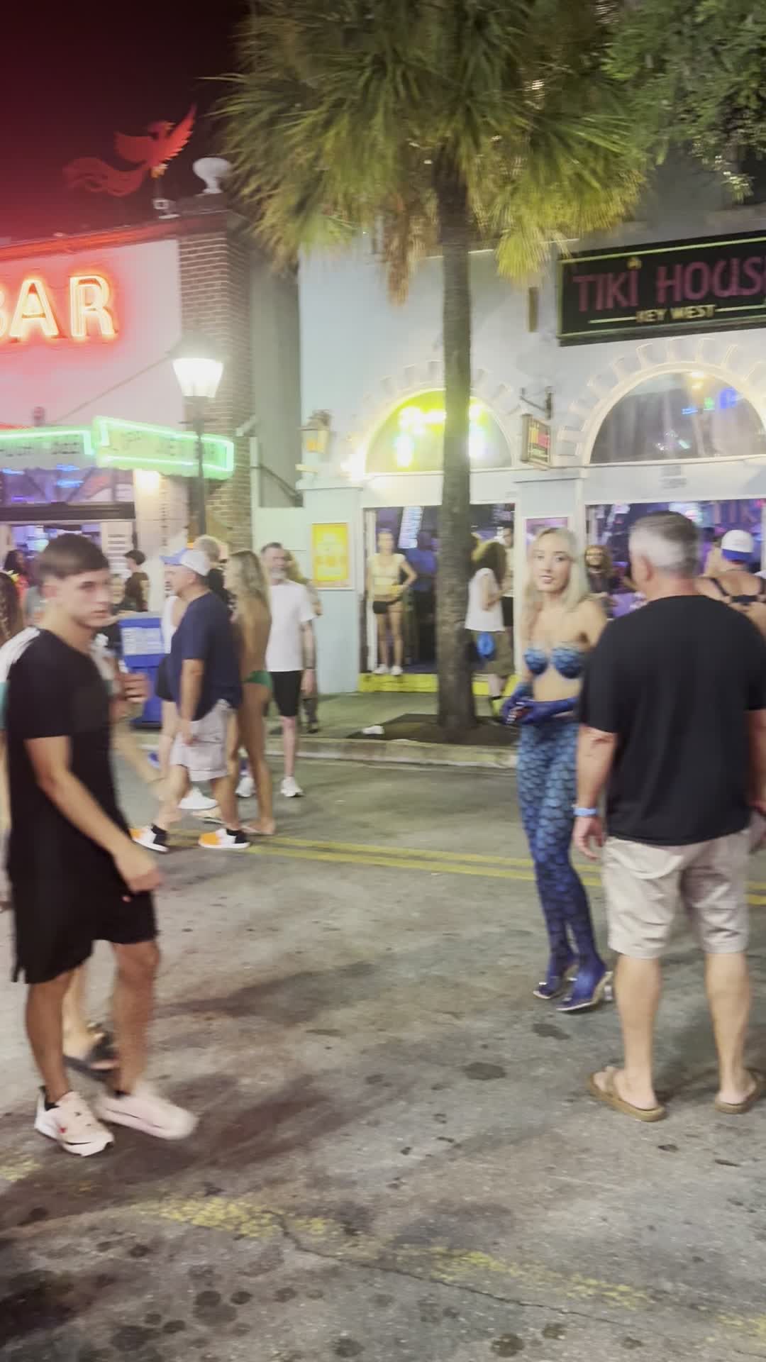 Video review of Captain Tony's Saloon