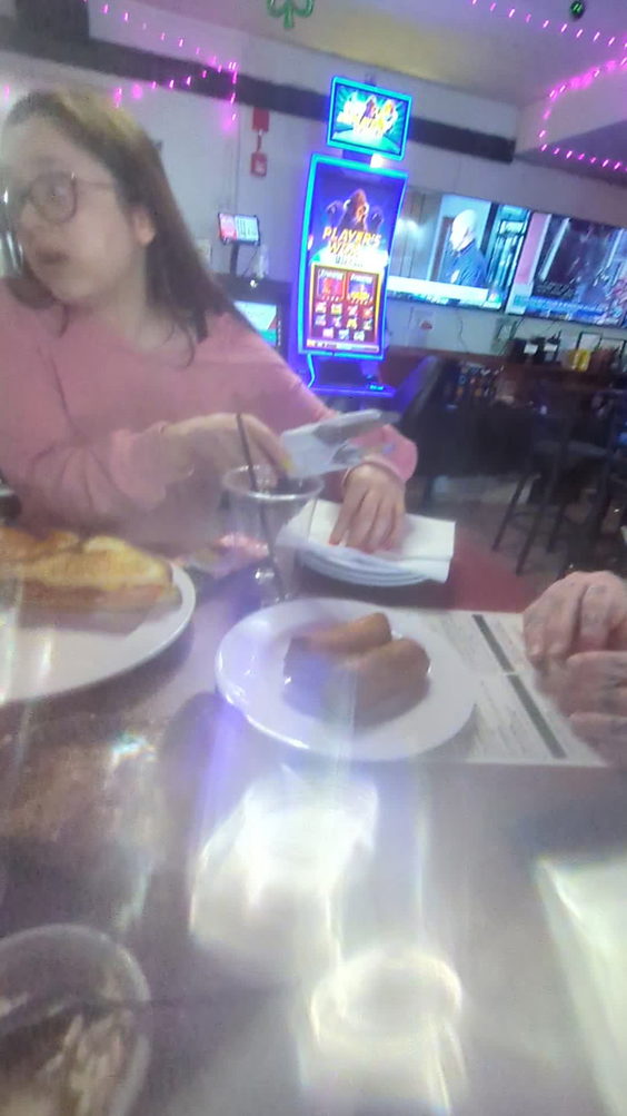 Clover’s Bar & Grill