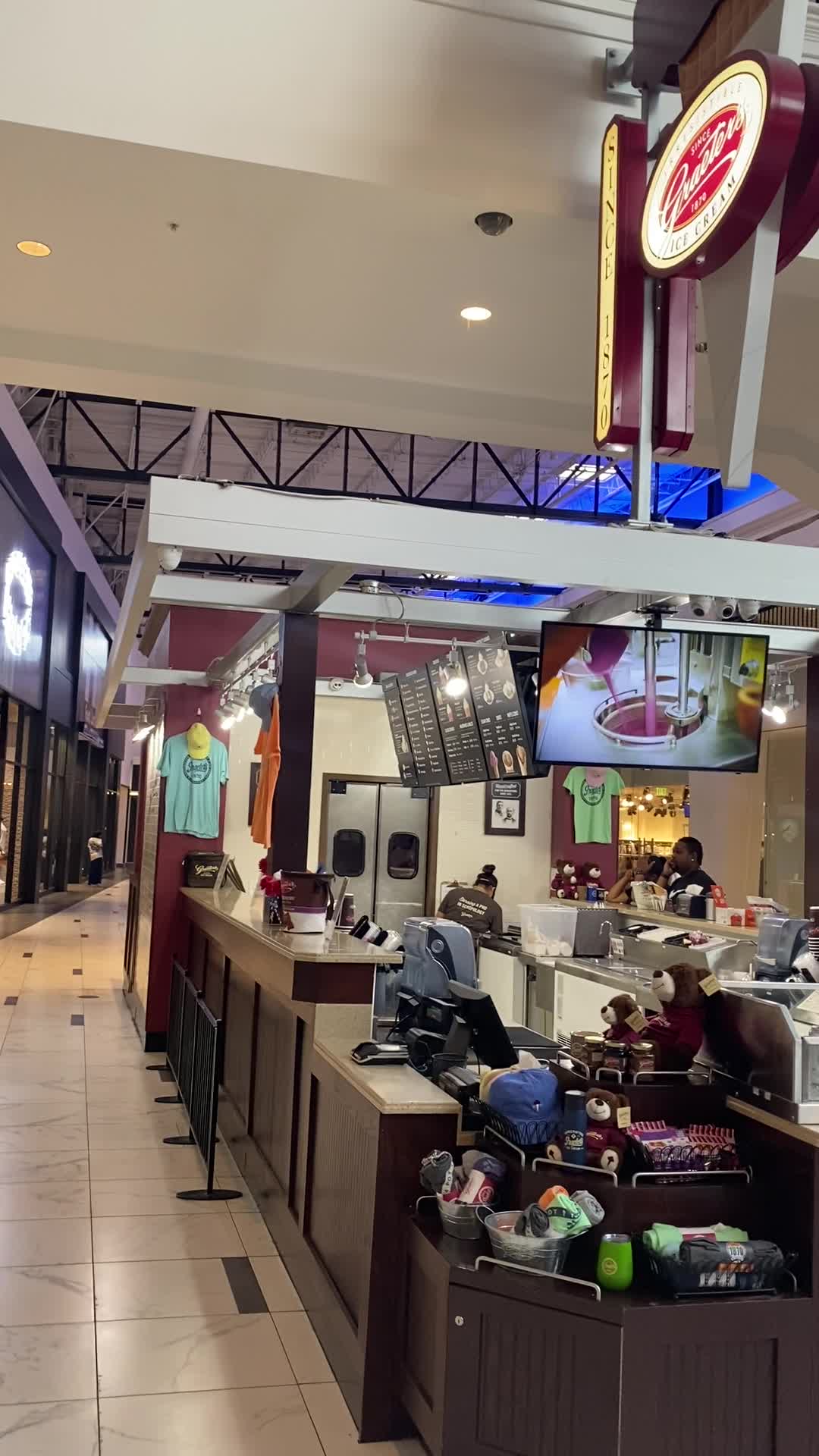 Video review of Graeter's Ice Cream