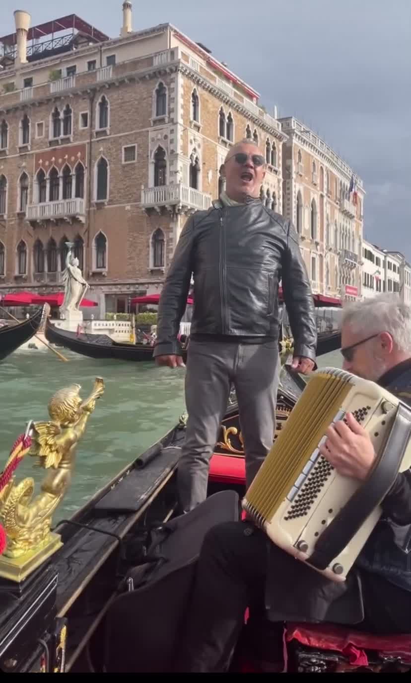 Venice Gondola Tour